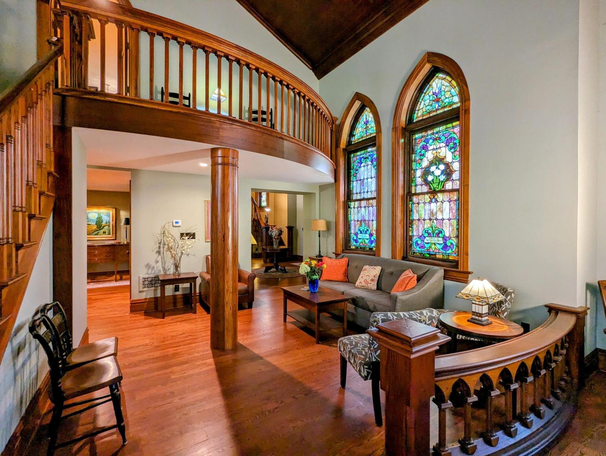 Gothic Heights Inn Clifton Heights Extérieur photo
