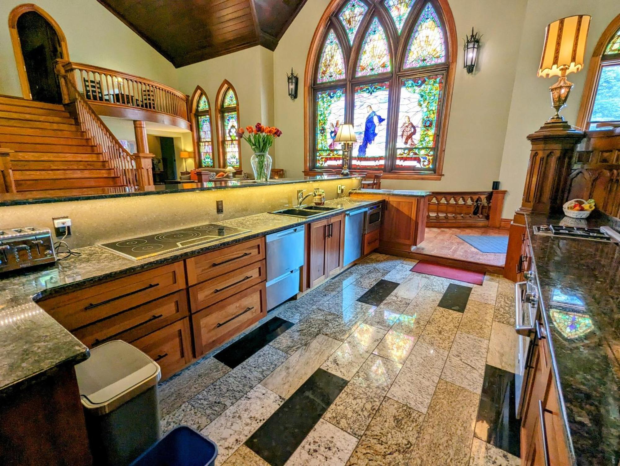 Gothic Heights Inn Clifton Heights Extérieur photo